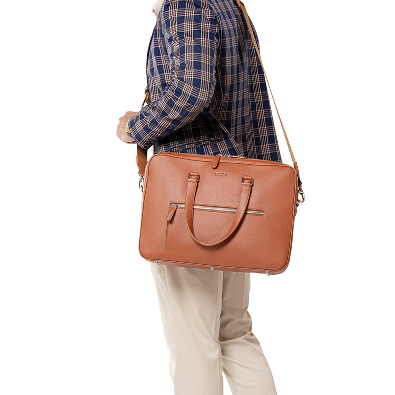 HARRINGTON TAN LAPTOP BAG - SAFFIANO - Image 3